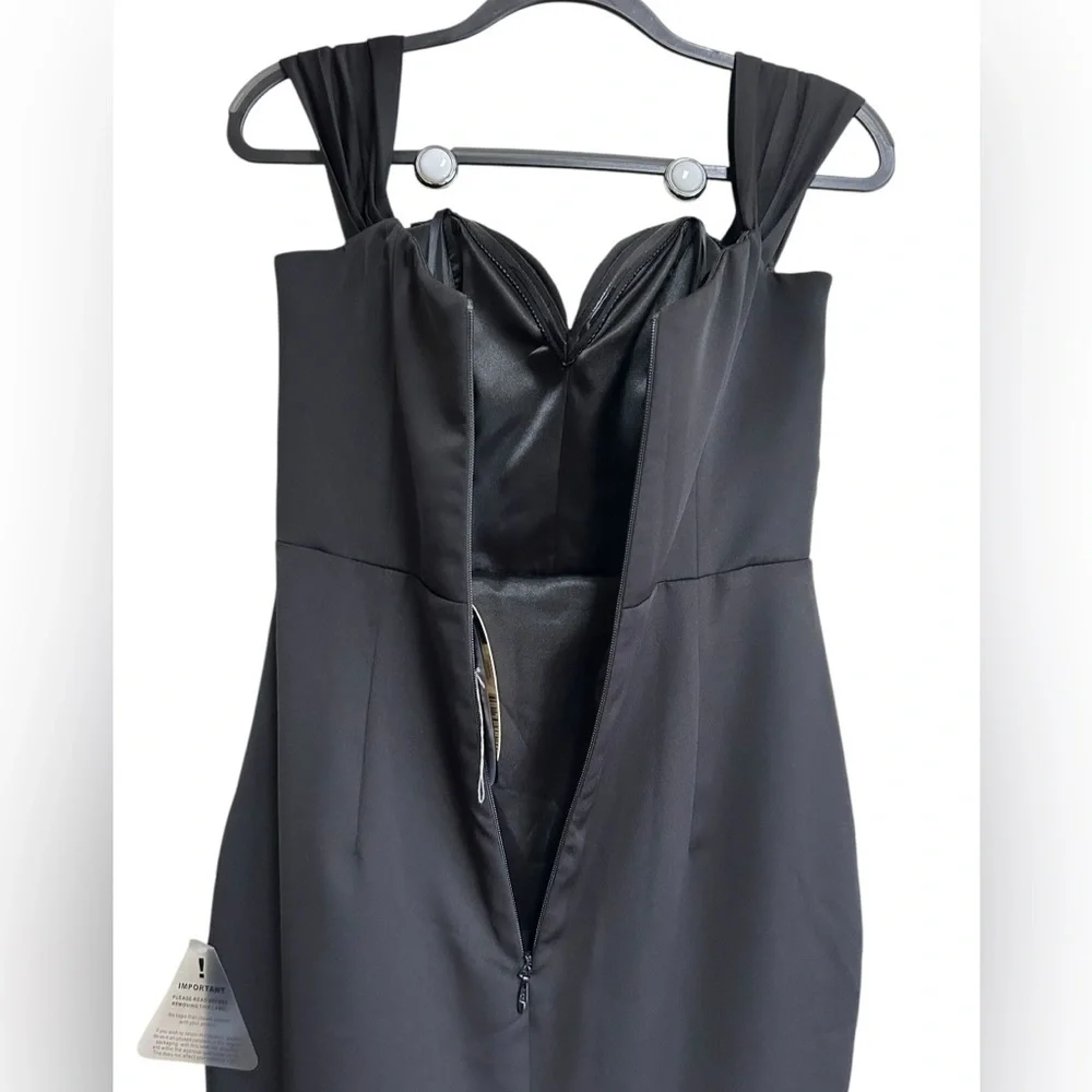 Bariano Edie Gown Size Medium Black Ruffle Front Off The Shoulders $298 NWT - Picture 7 of 8